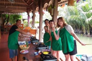 Eco And Cooking Class Group Tour